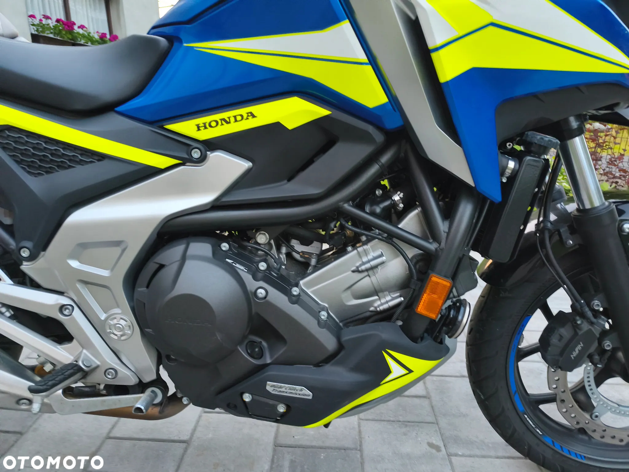 Honda NC - 22