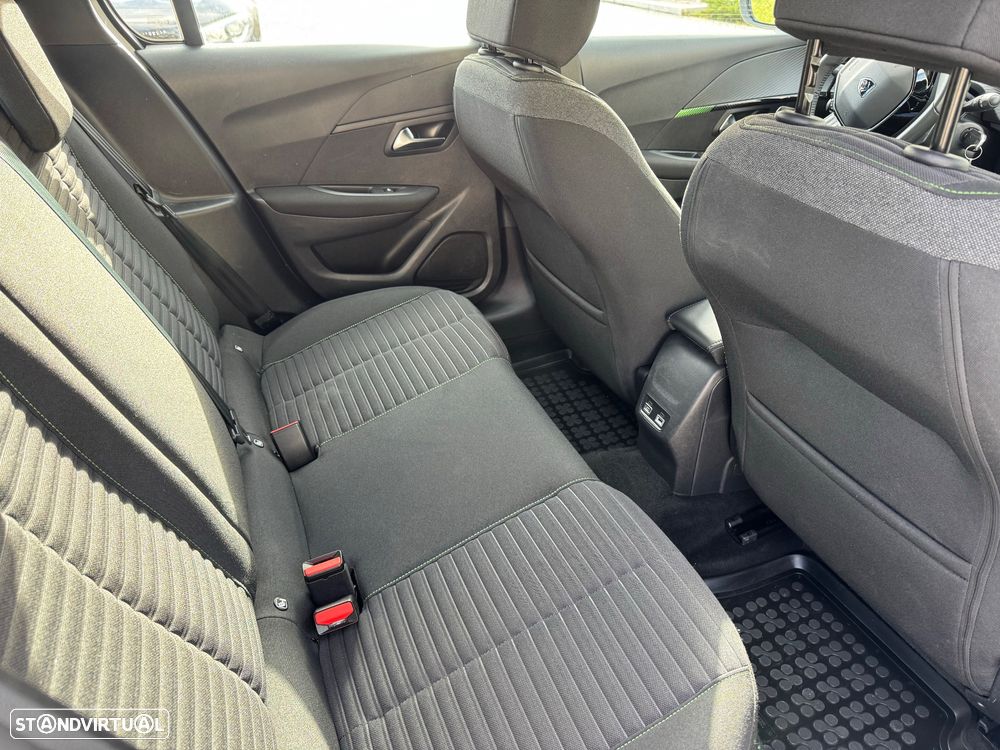 Peugeot e-208 Active - 19