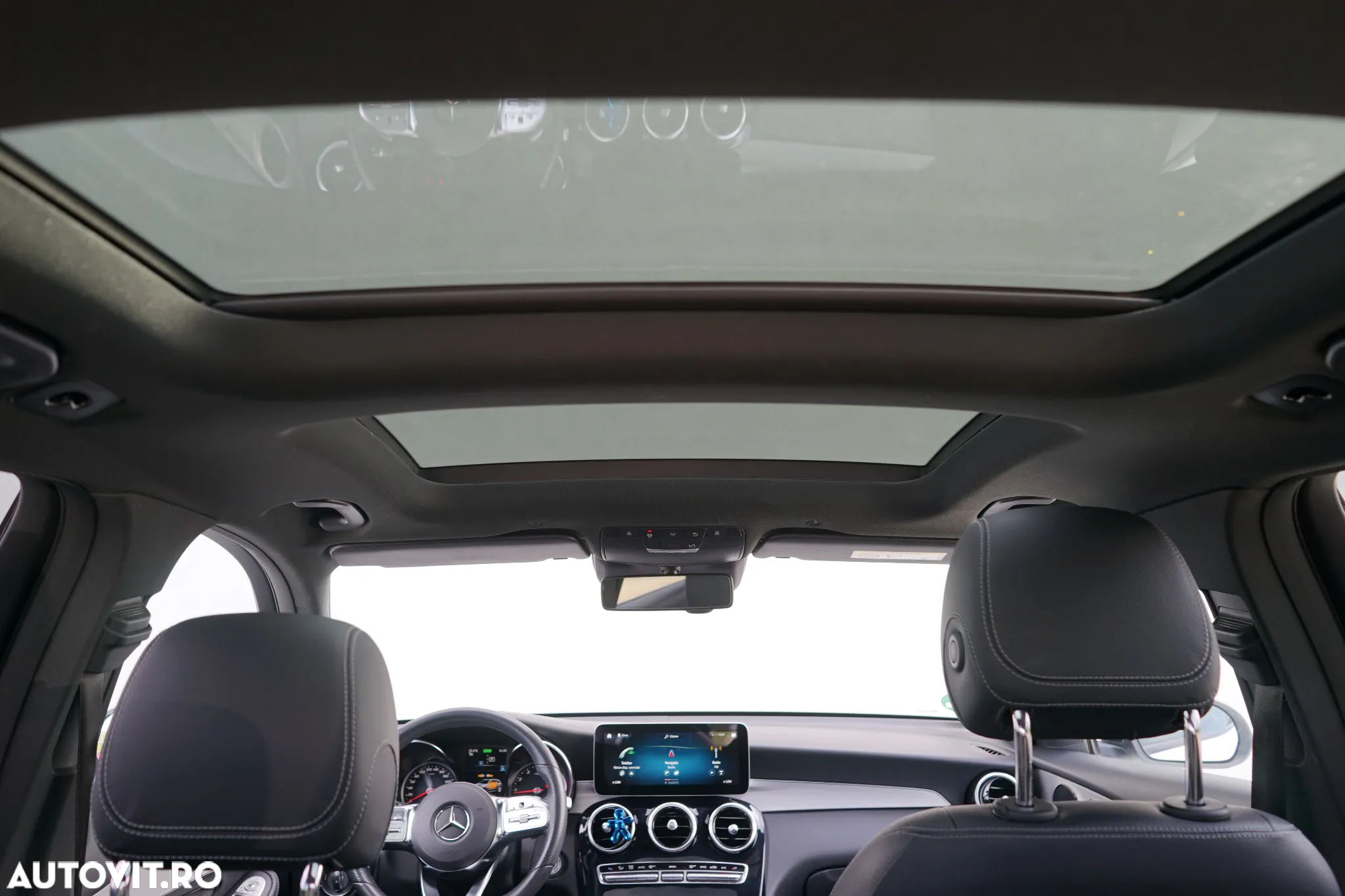 Mercedes-Benz GLC 200 4MATIC - 35