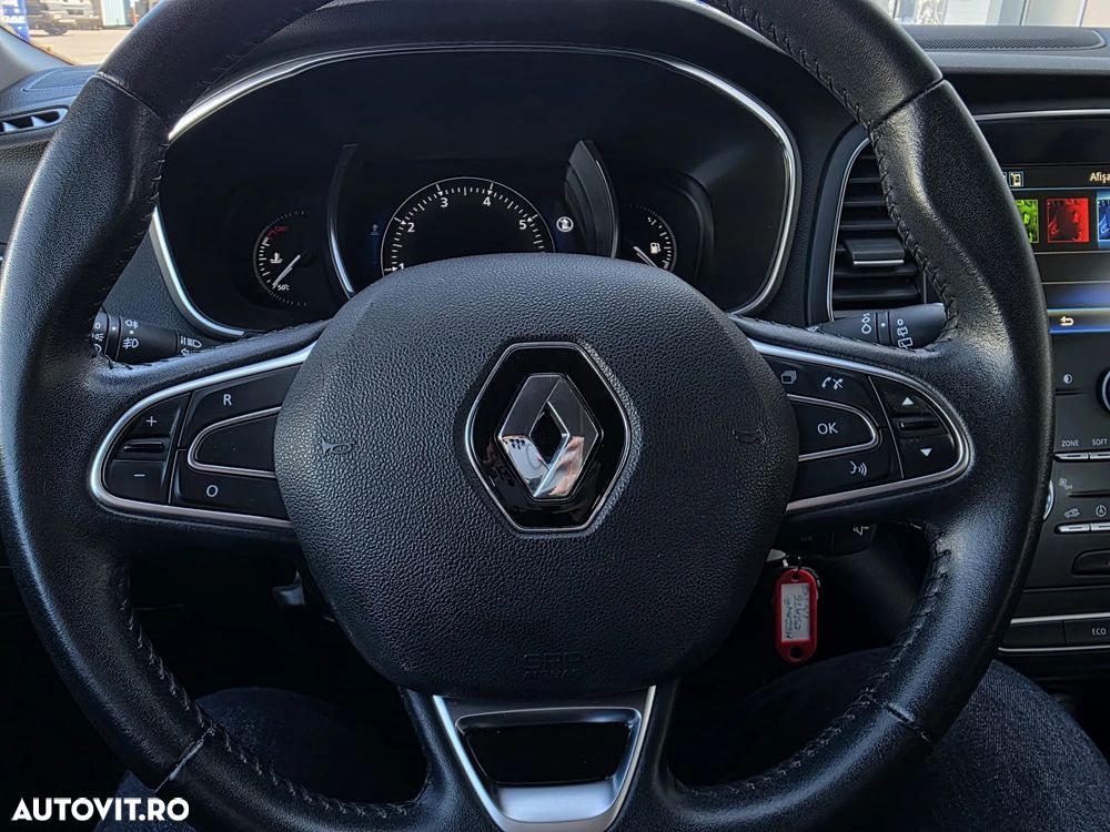Renault Megane TCe GPF Zen - 9