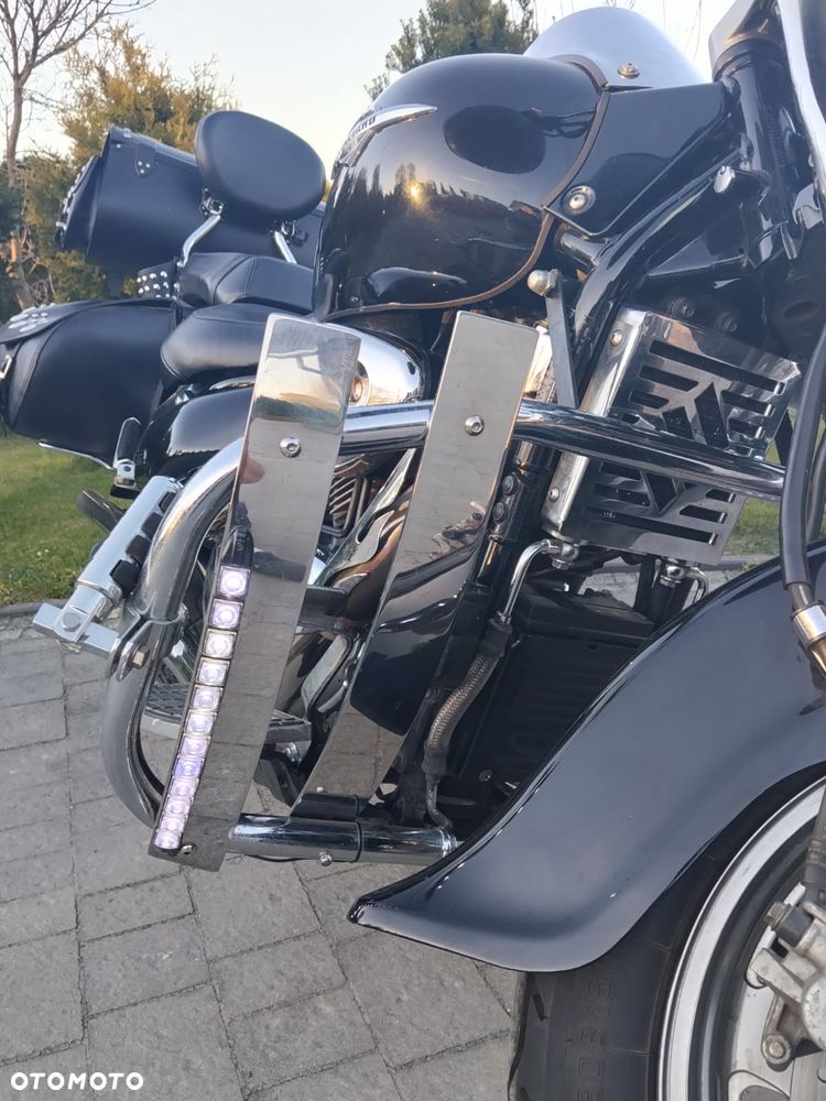 Suzuki Boulevard - 8