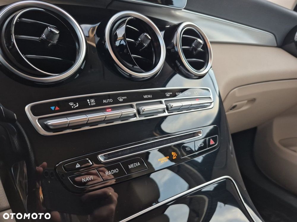 Mercedes-Benz GLC 220 d 4-Matic - 24