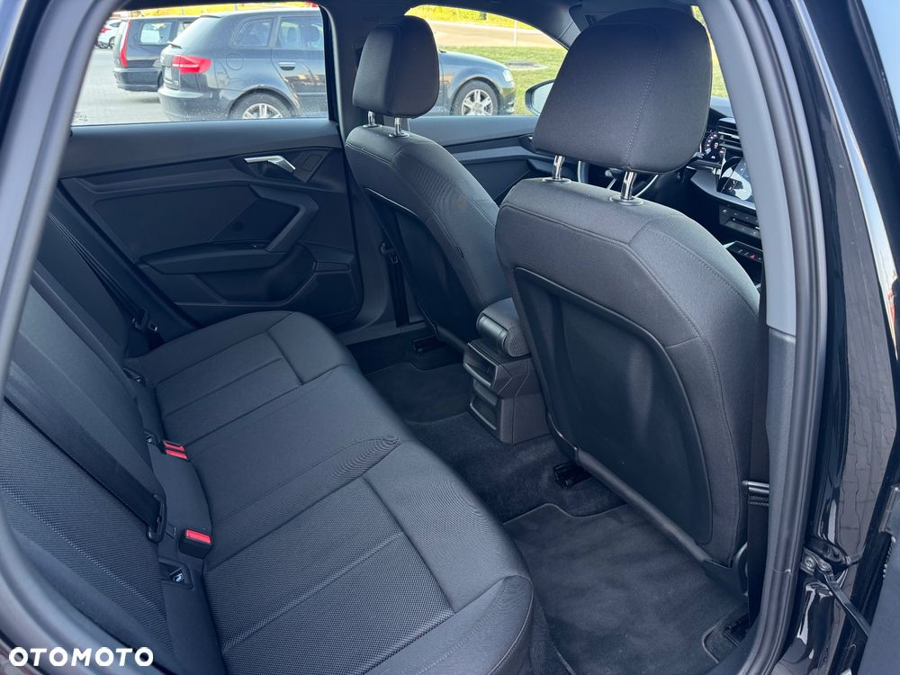 Audi A3 Sportback 35 TFSI mHEV S tronic - 14