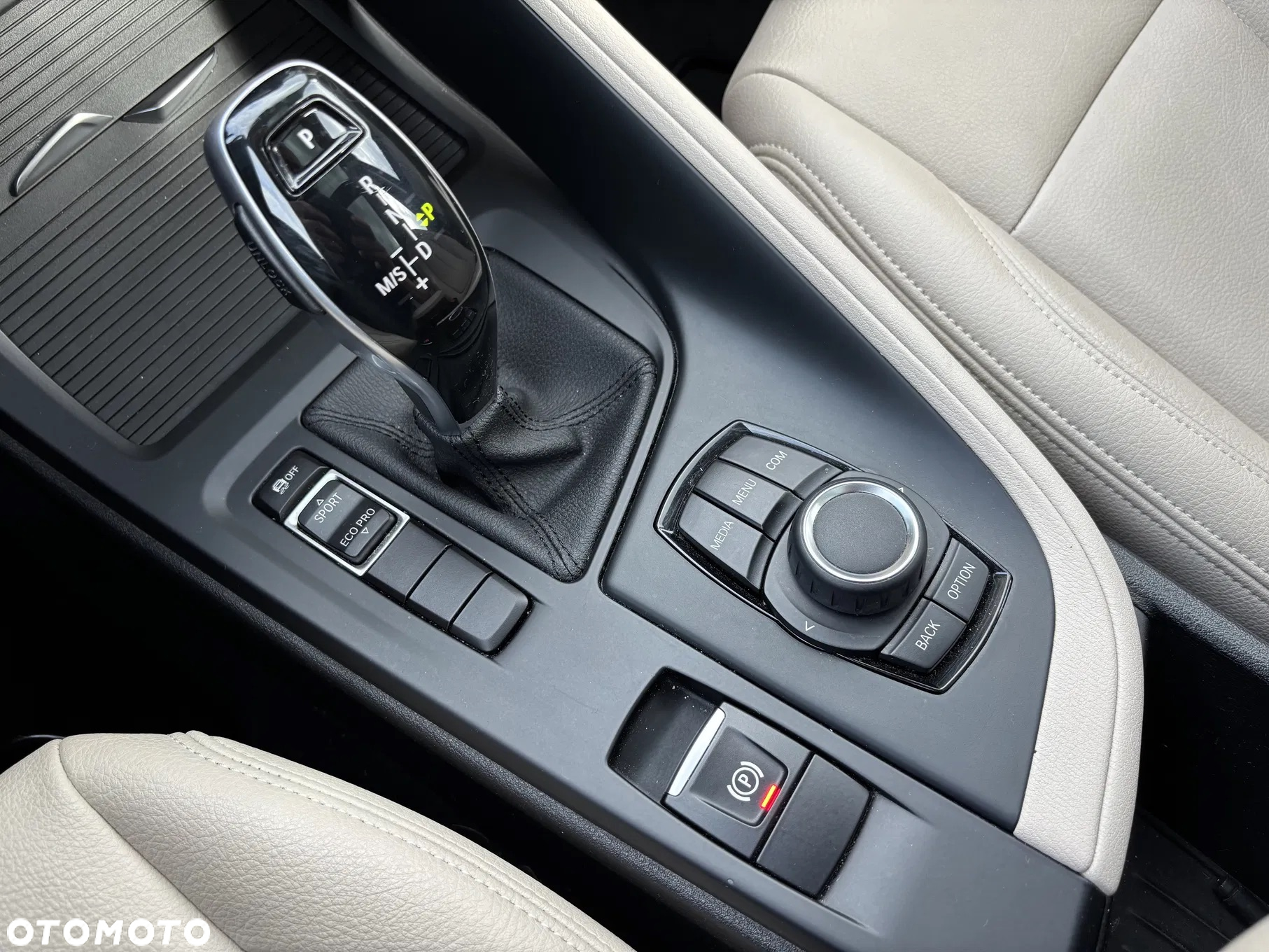 BMW X1 sDrive18i Advantage - 27