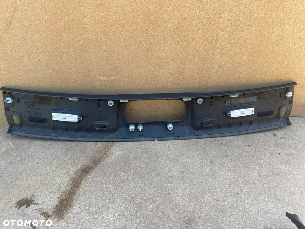 TAPICERKA RAMY OKNA AUDI A5 CABRIO 8F0867360 - 2