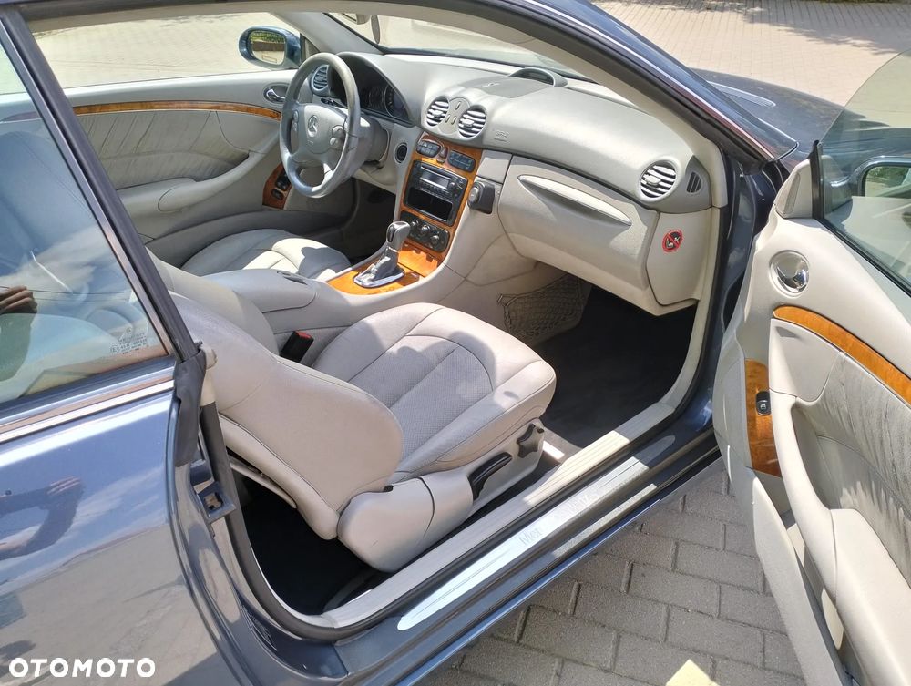Mercedes-Benz CLK - 8