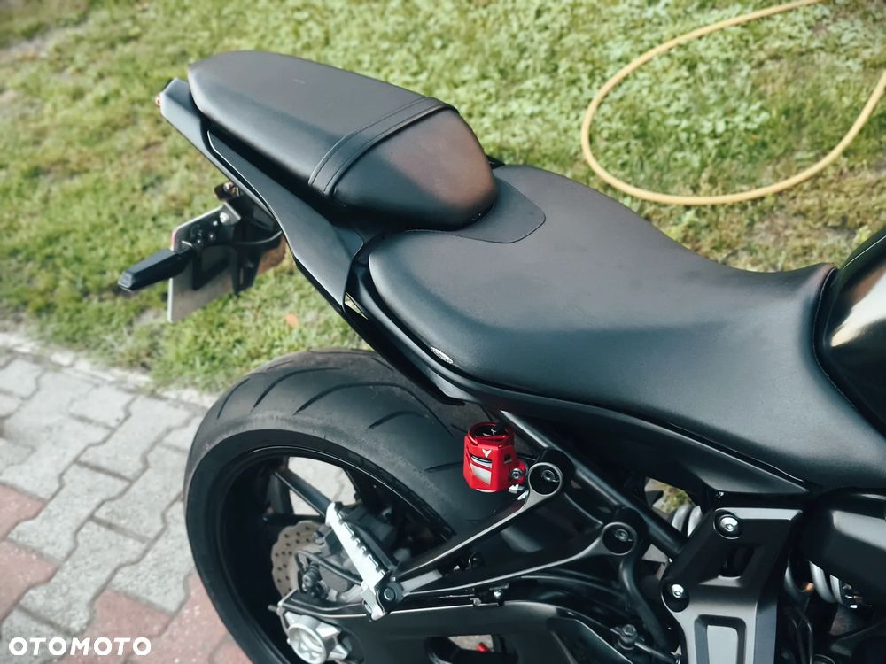 Yamaha MT - 6