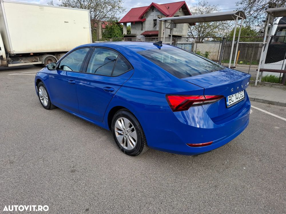 Skoda Octavia 2.0 TDI DSG Ambition - 4