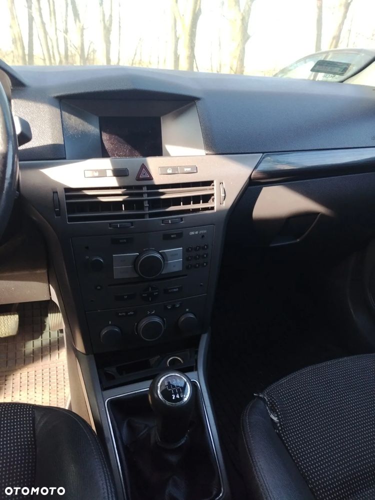 Opel Astra H GTC na części - 7