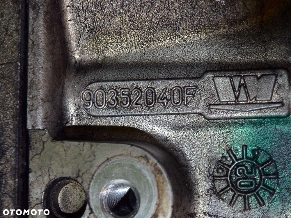 Głowica Silnika CHRYSLER Voyager 2.5 CRDI - 6