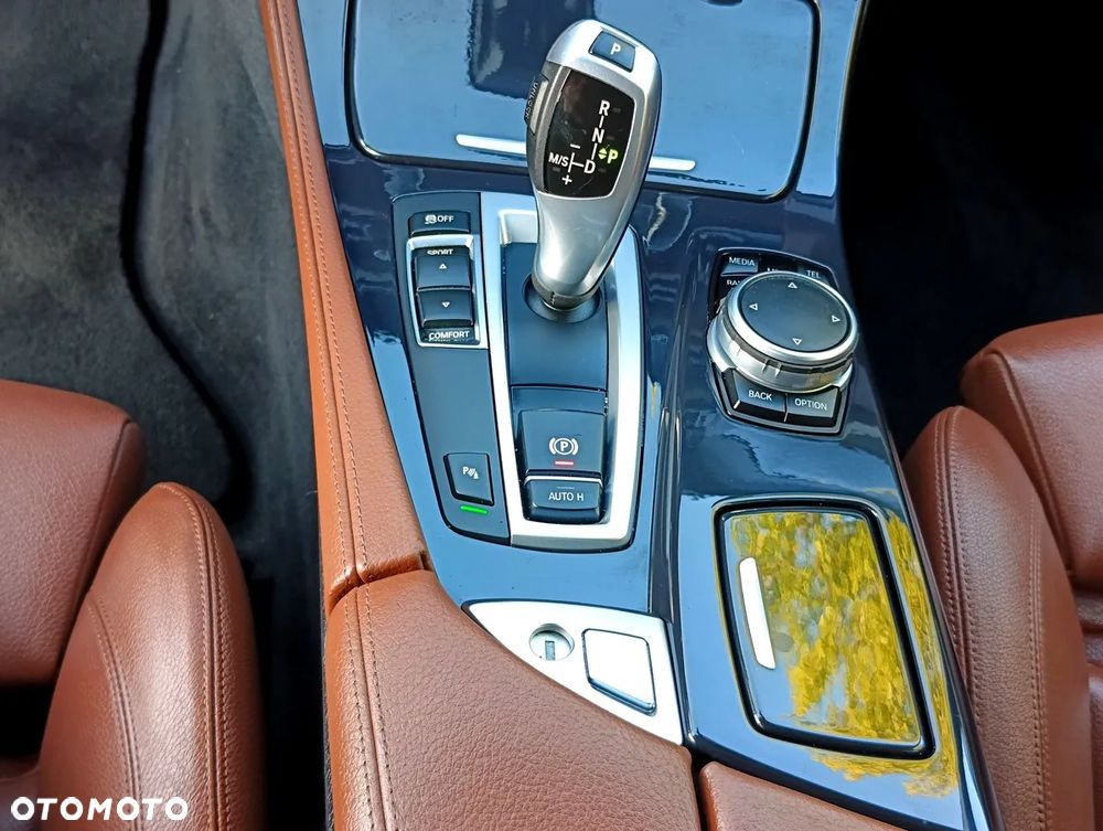 BMW Seria 5 525d Touring Sport-Aut Luxury Line - 26