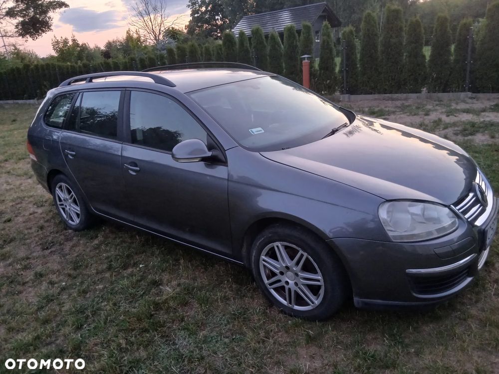 Volkswagen Golf - 2