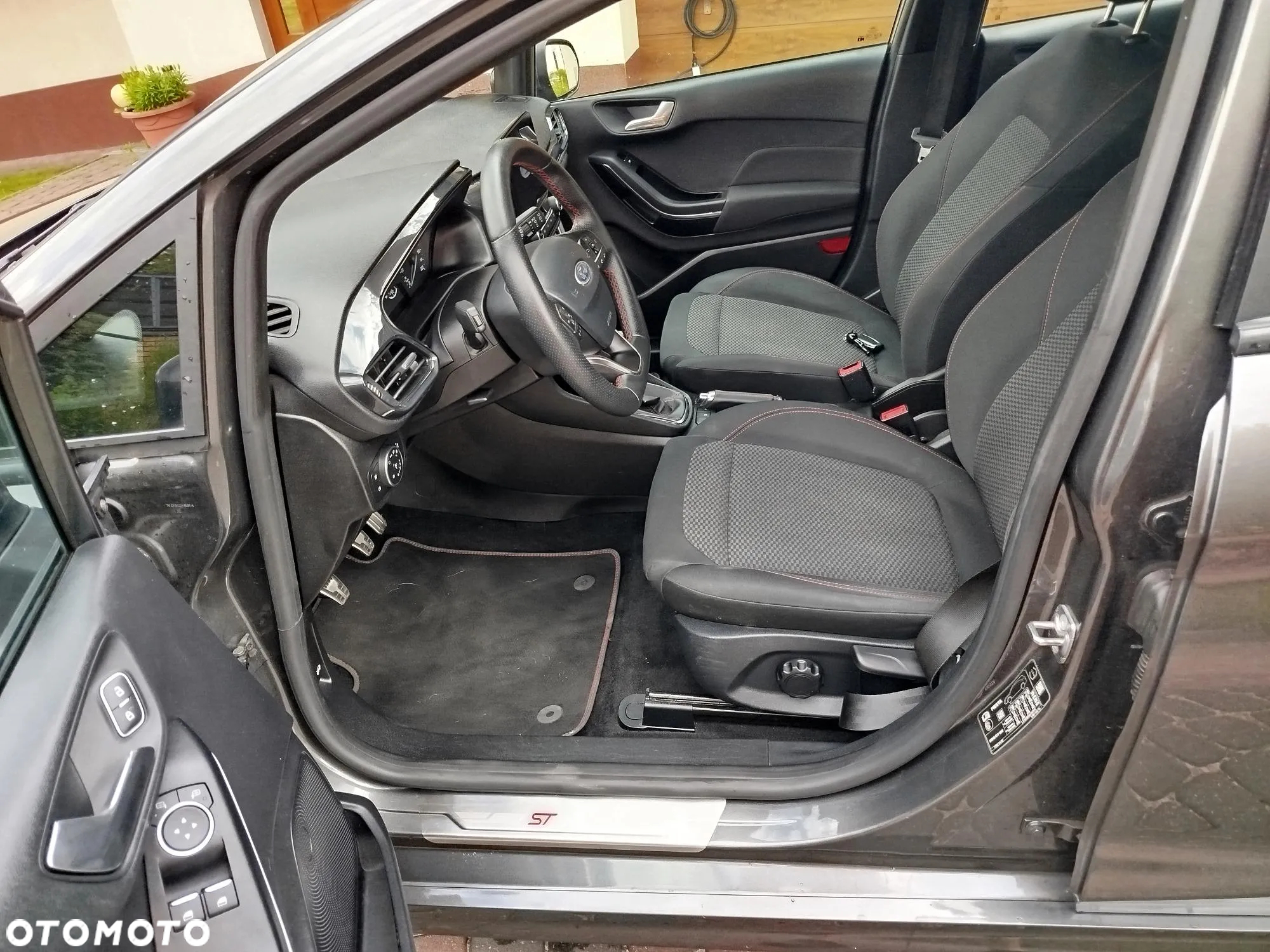 Ford Fiesta 1.0 EcoBoost S&S ST-LINE X - 13