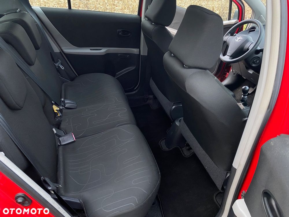 Toyota Yaris 1.33 Luna - 17