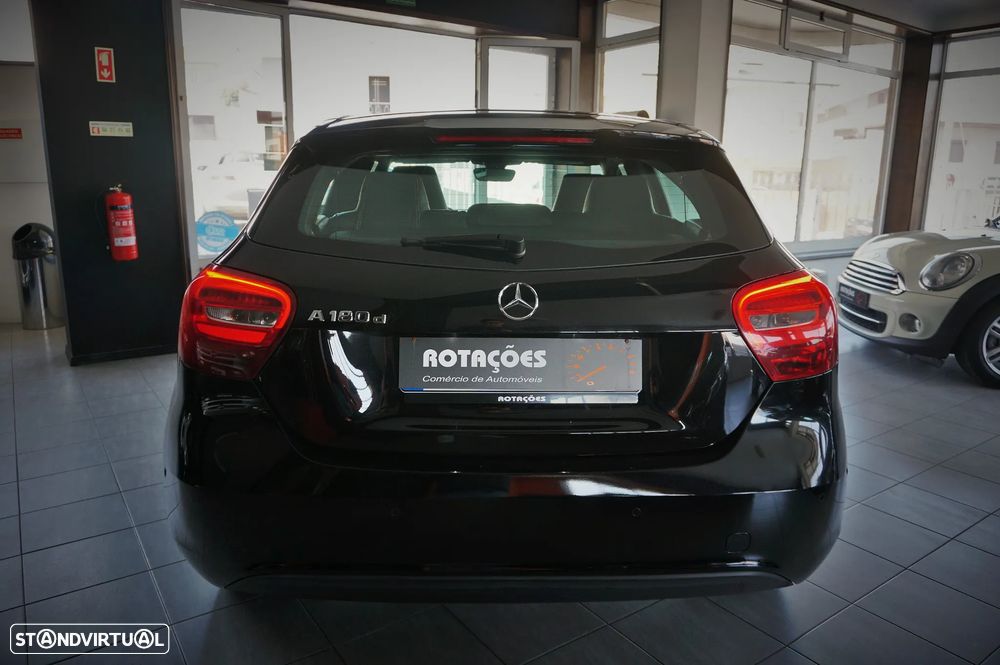 Mercedes-Benz A 180 d Urban - 5