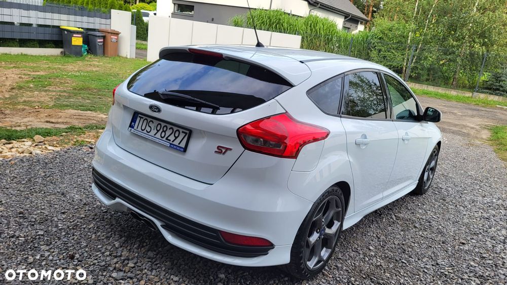 Ford Focus 2.0 TDCi ST - 11