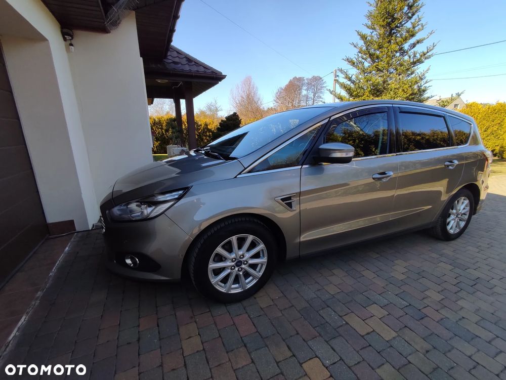 Ford S-Max - 34