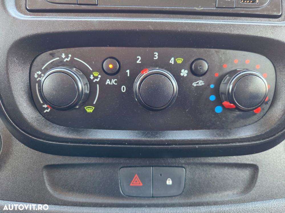 Opel Vivaro Doka 6 Locuri+Duba - 27