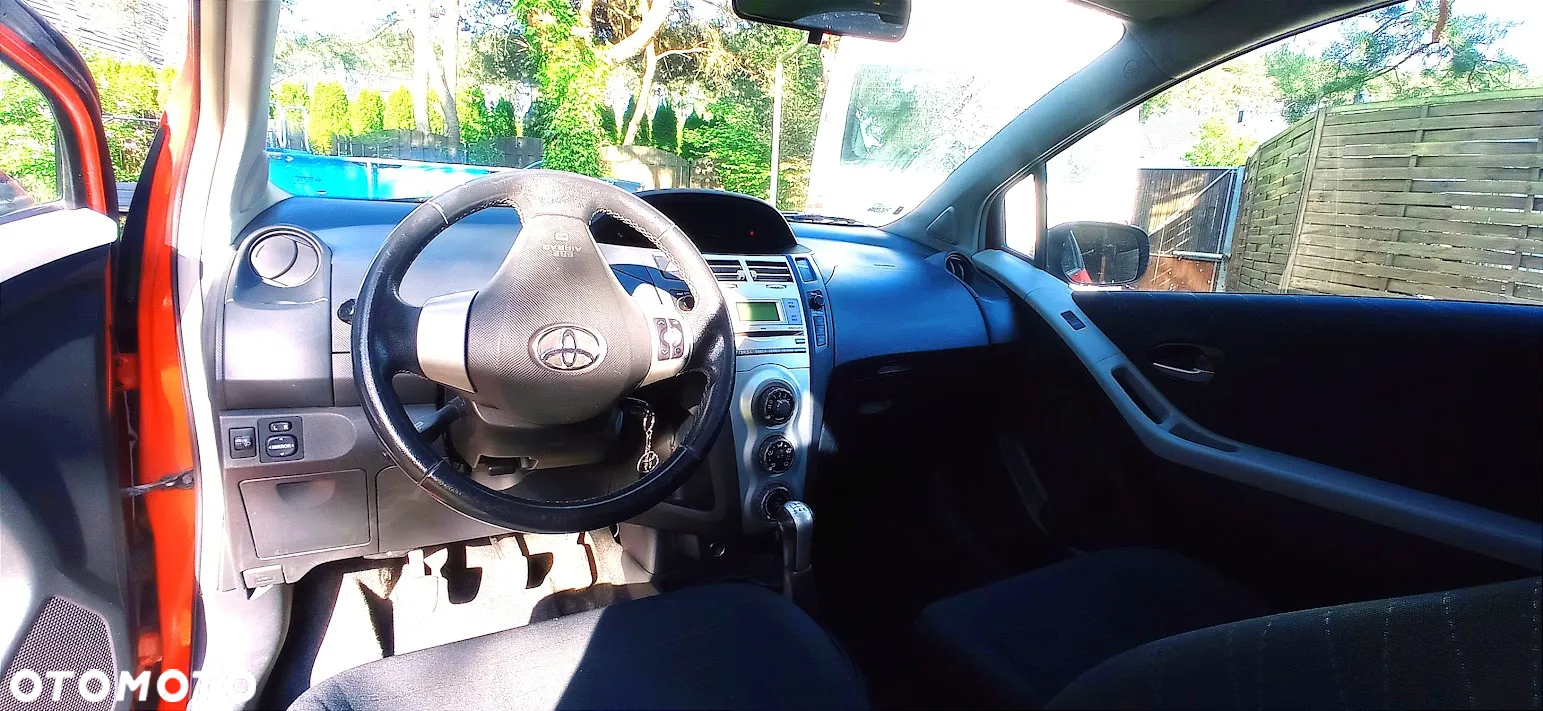 Toyota Yaris 1.4 D-4D - 8