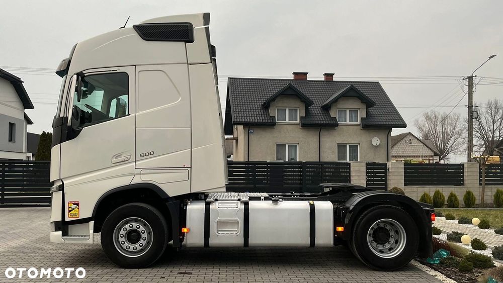 Volvo FH 500 l SPROWADZONY | KSENON l LODÓWKA l DUŻE ZBIORNIKI - 9