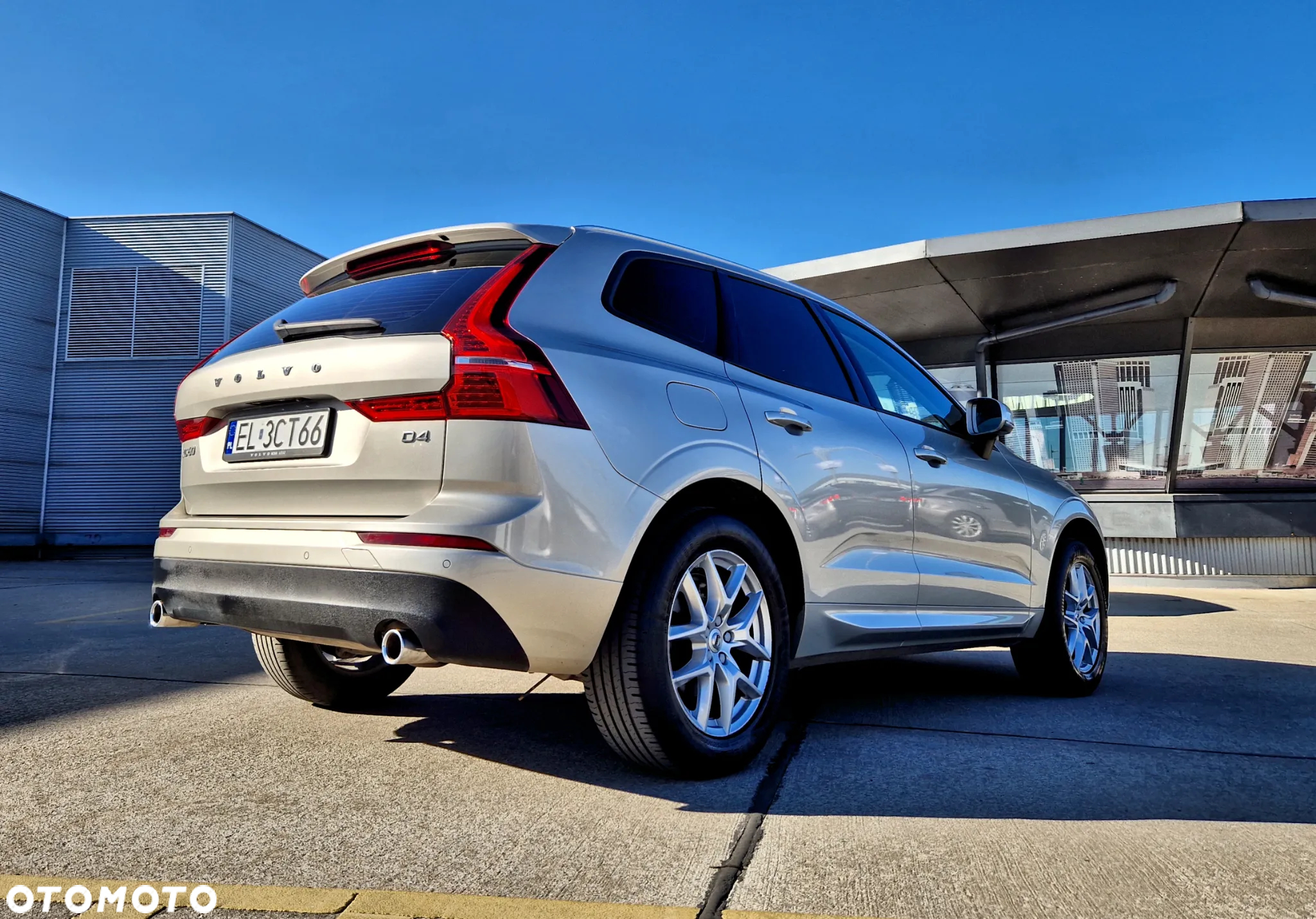 Volvo XC 60 D4 SCR Momentum - 2