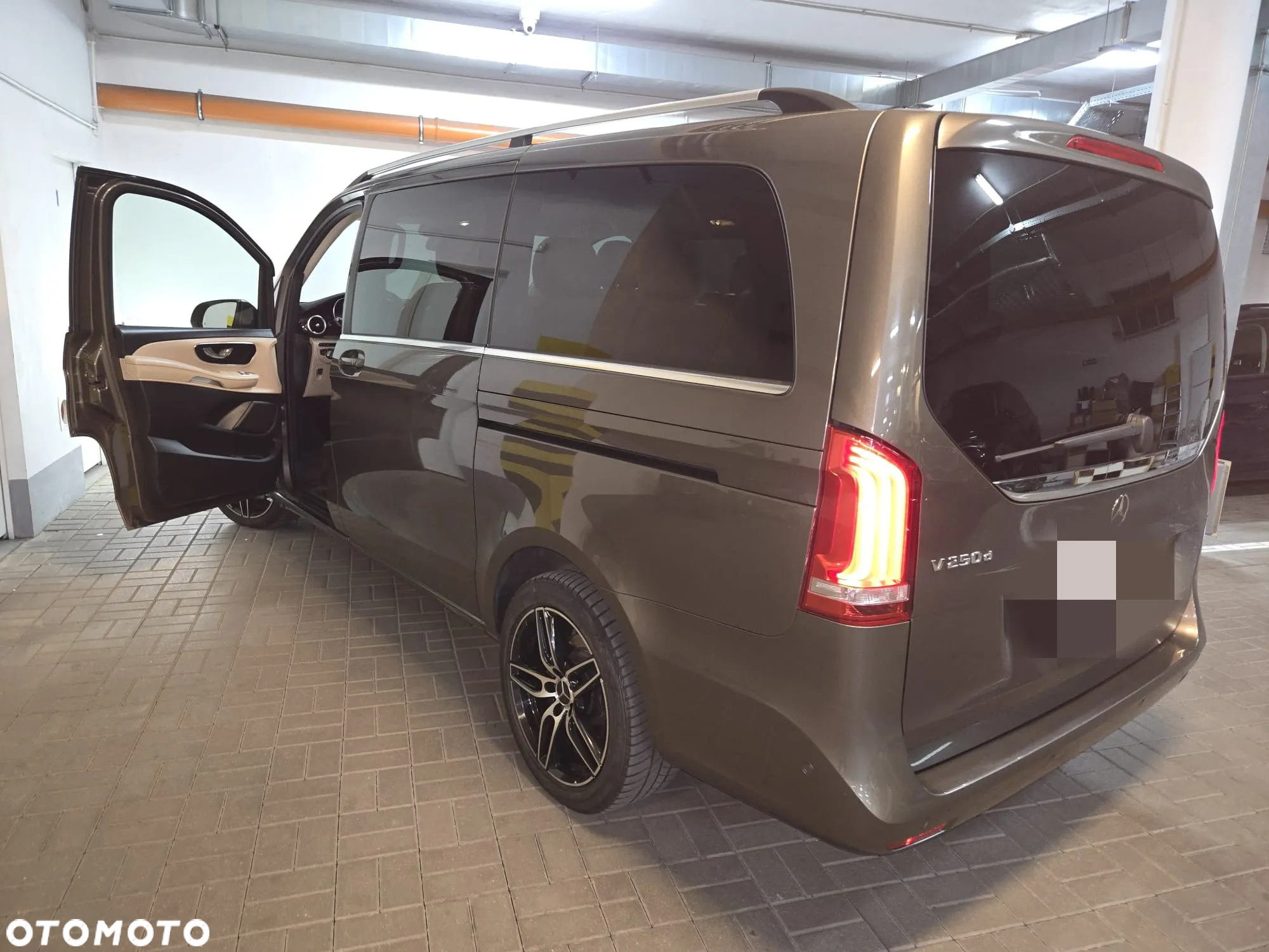 Mercedes-Benz Klasa V 250 (BlueTEC) d Avantgarde 7G-Tronic - 2