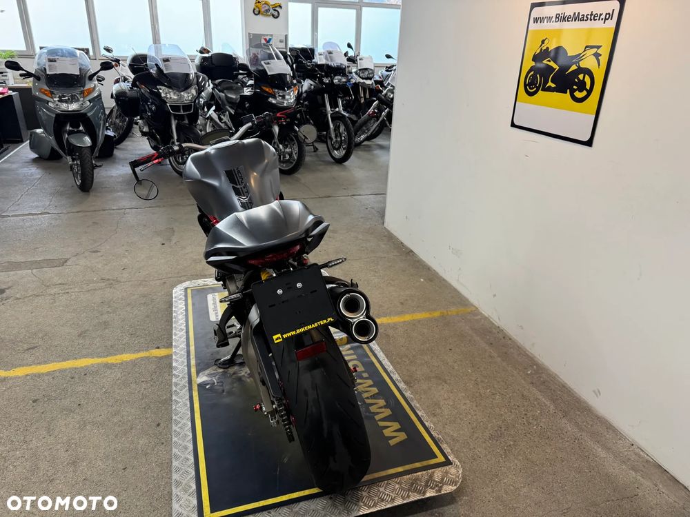 Ducati Monster - 7