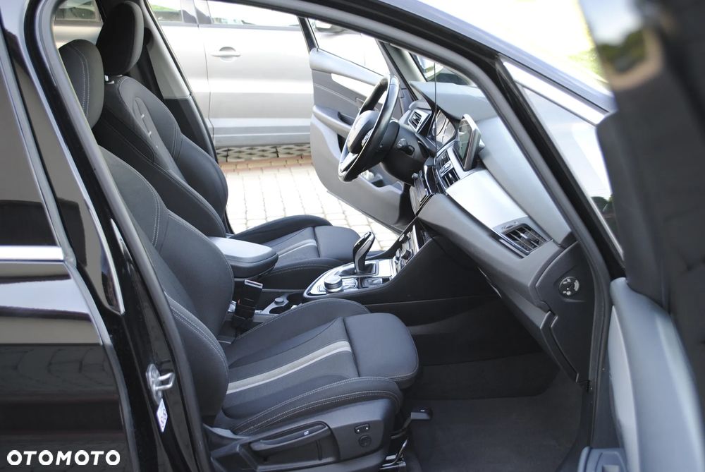 BMW Seria 2 218d Gran Tourer M Sport - 28