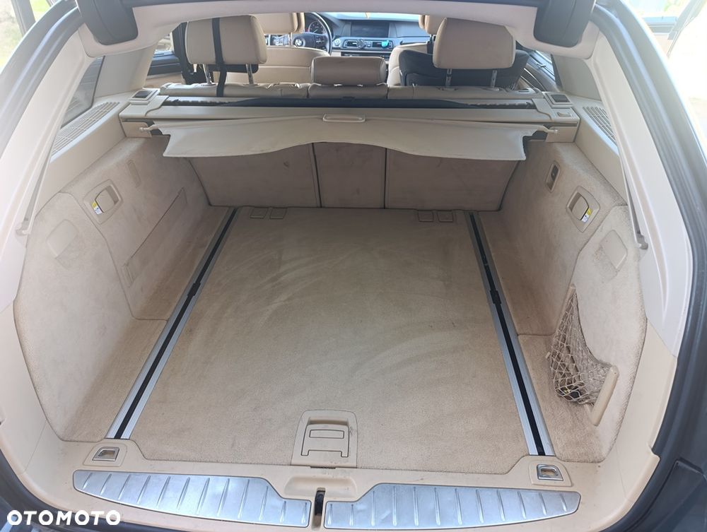 BMW Seria 5 520d - 11