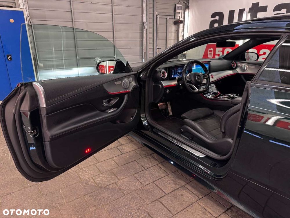 Mercedes-Benz Klasa E - 24