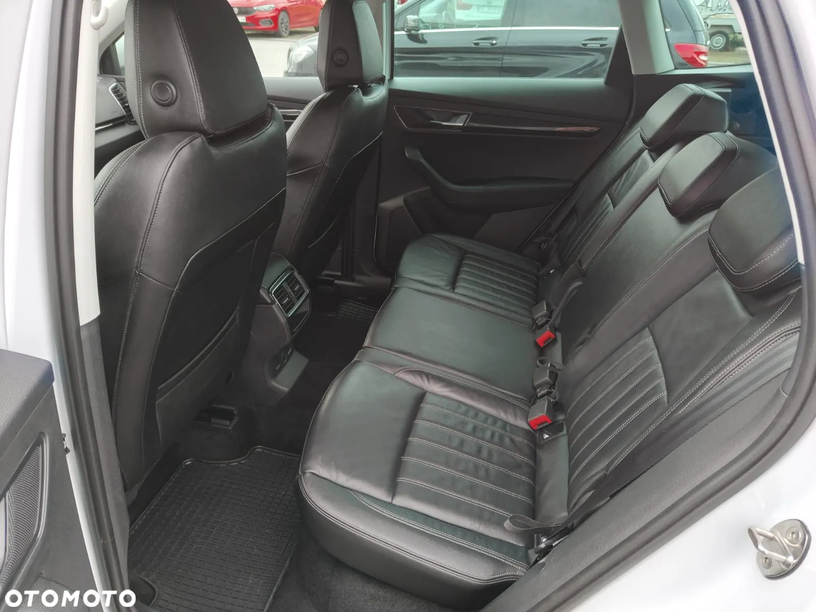 Skoda Karoq 2.0 TDI SCR 4x4 Style DSG - 24