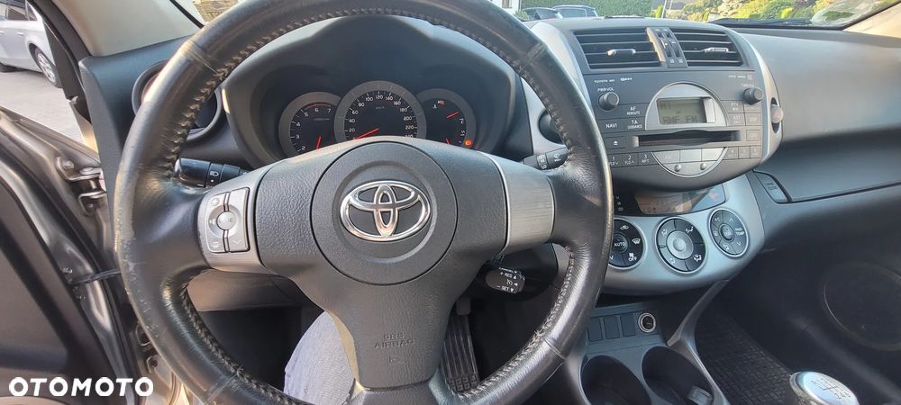 Toyota RAV4 2.2 D-CAT 4x4 Executive - 31