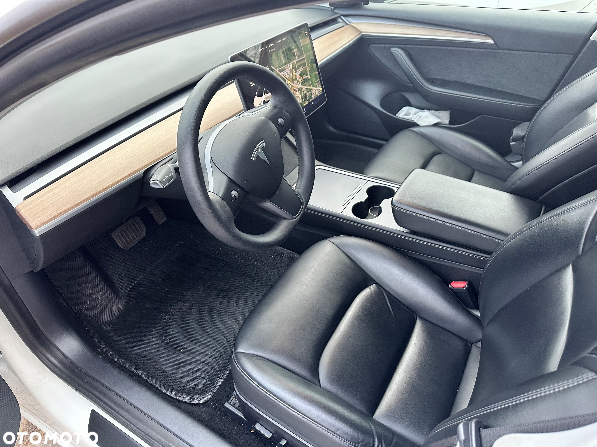 Tesla Model 3 - 9