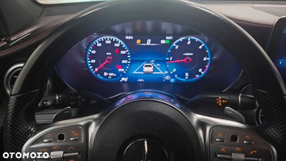 Mercedes-Benz GLC 300 d 4Matic 9G-TRONIC AMG Line Plus - 21