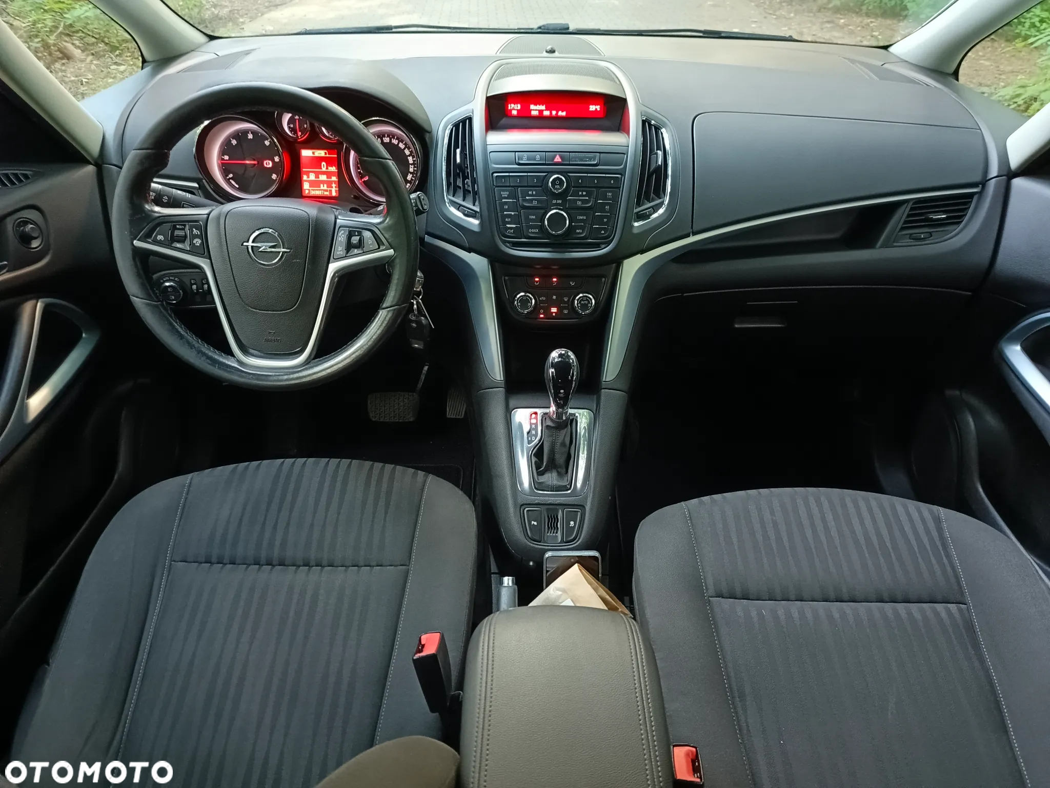 Opel Zafira 2.0 CDTI Enjoy - 8
