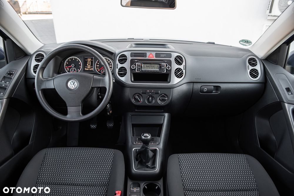 Volkswagen Tiguan - 24