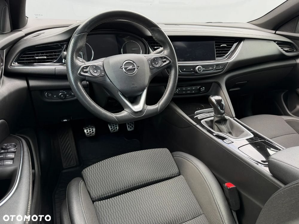 Opel Insignia 2.0 CDTI Elegance S&S - 11