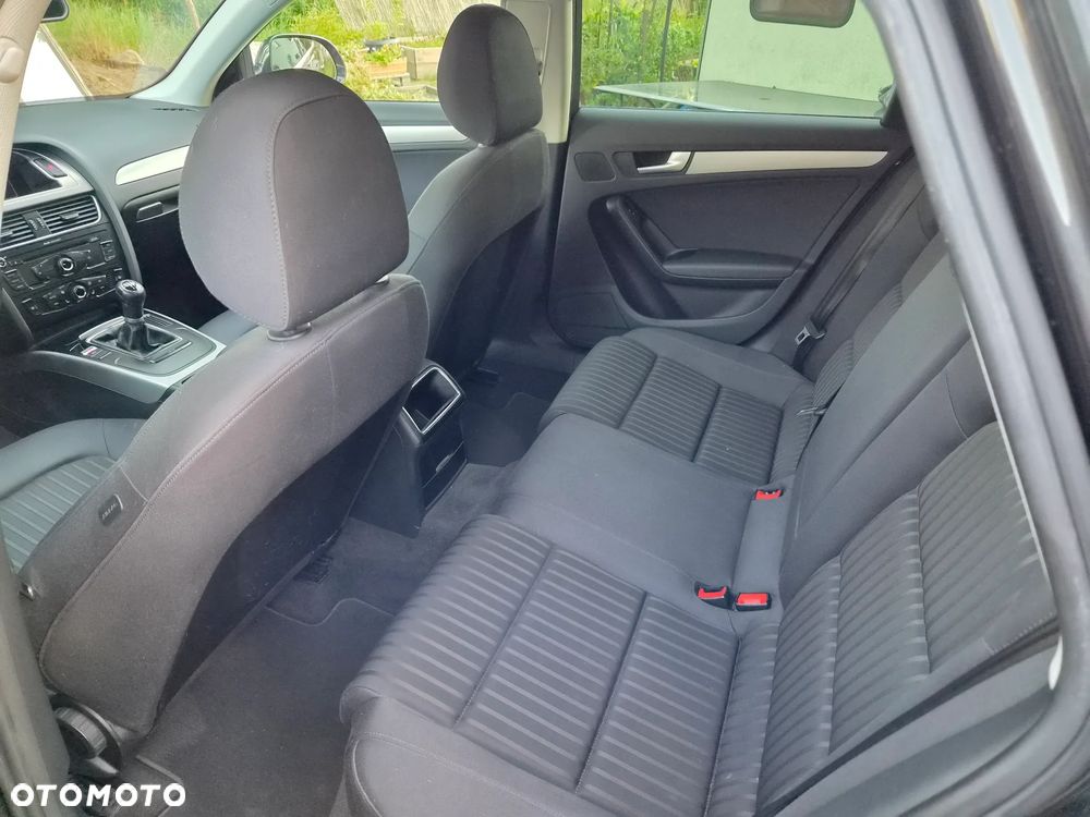 Audi A4 Avant 2.0 TDI - 10