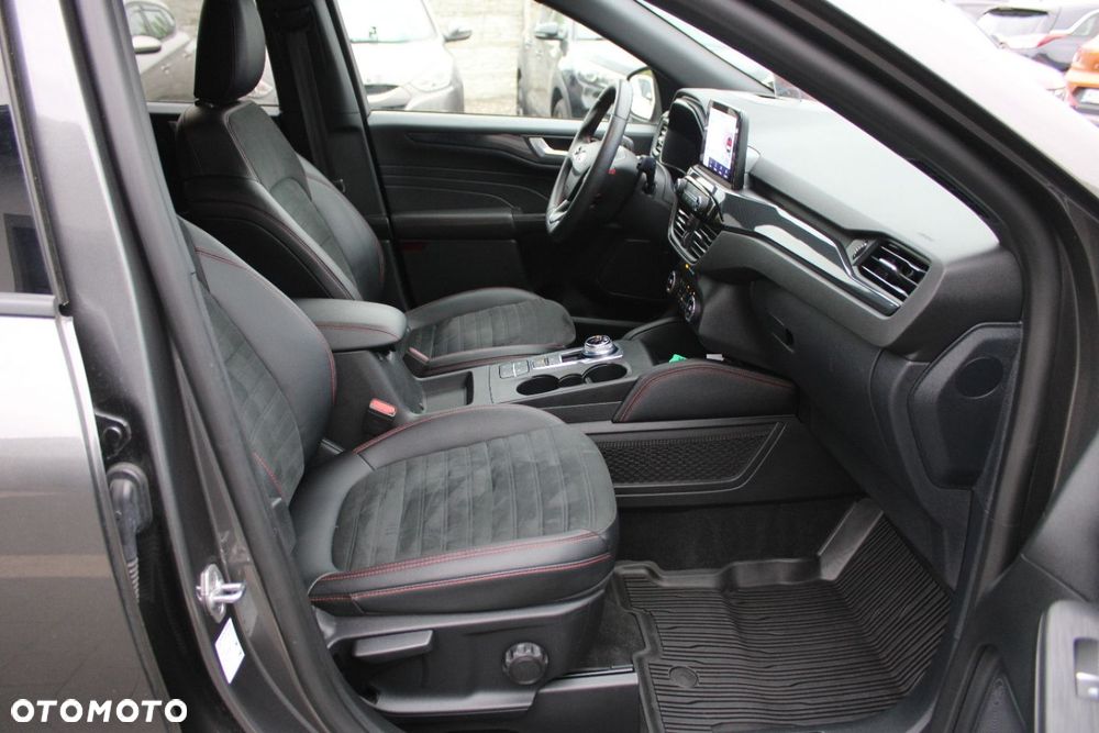 Ford Kuga - 29