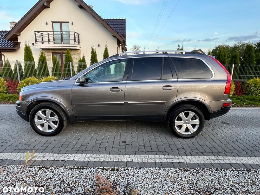 Volvo XC 90 D5 AWD Momentum - 4