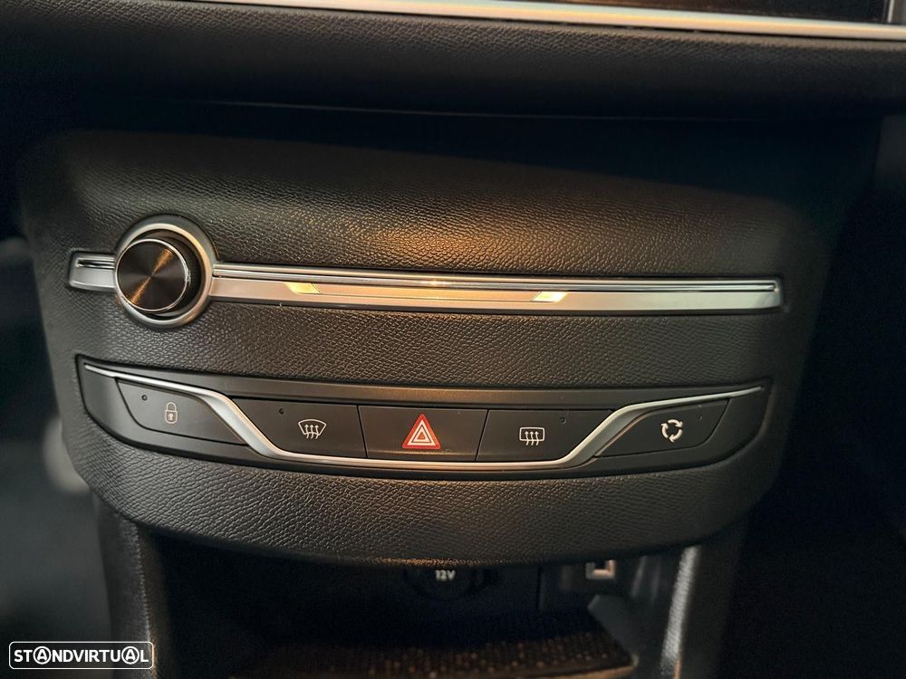 Peugeot 308 1.5 BlueHDi Style - 17