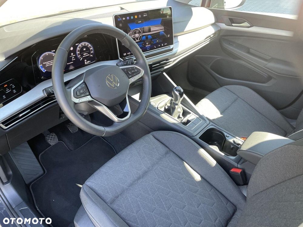 Volkswagen Golf Variant - 11