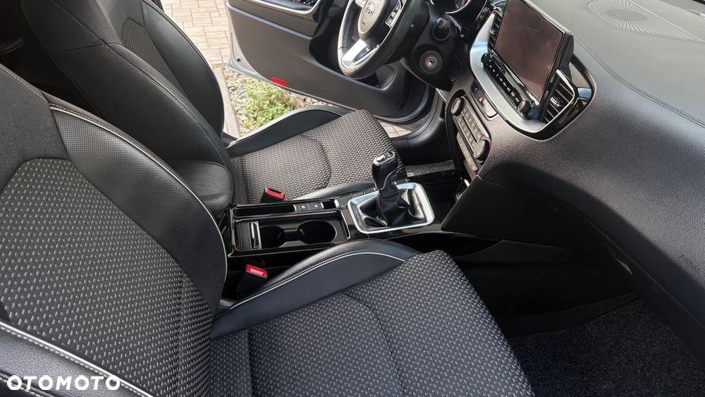 Kia Ceed 1.5 T-GDI Business Line - 6