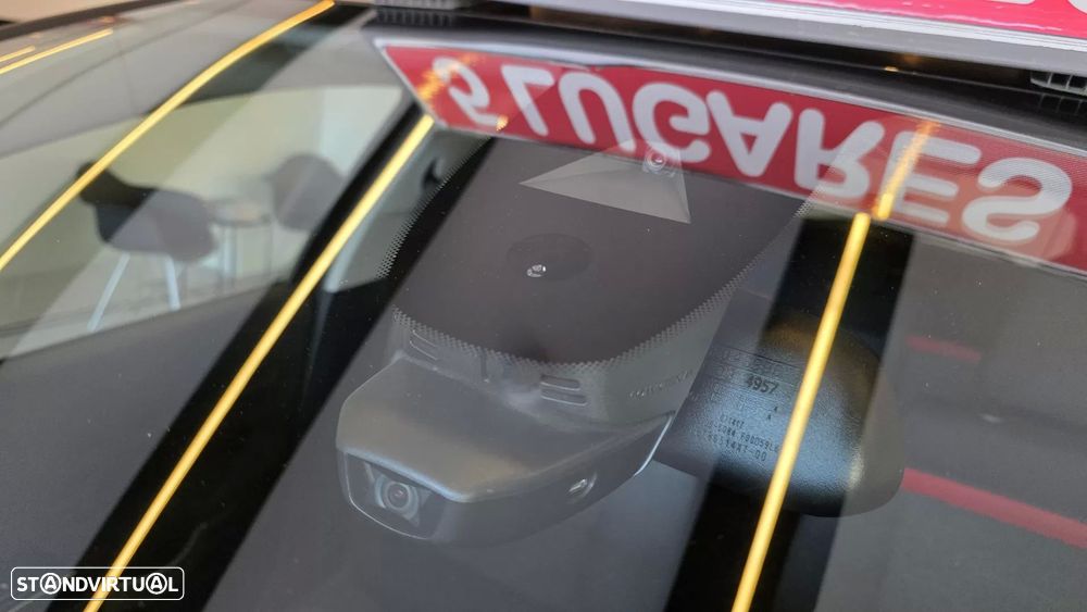 Citroën C3 1.2 PureTech Shine - 26