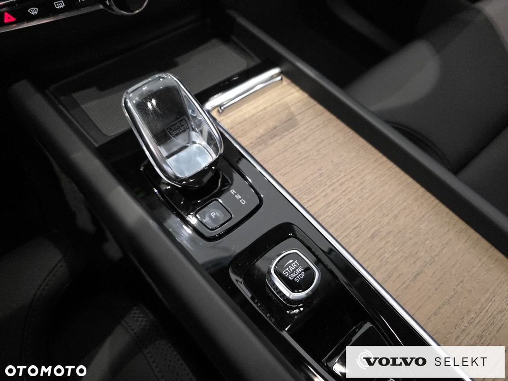 Volvo XC 60 - 24