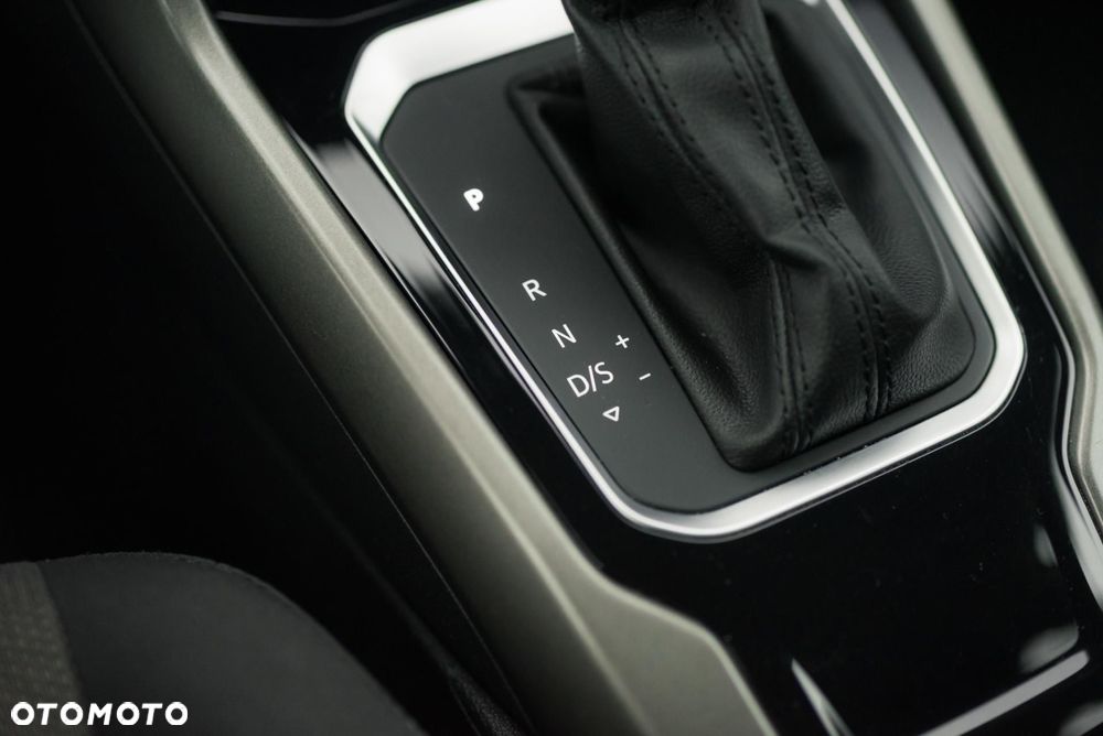 Volkswagen T-Roc - 30