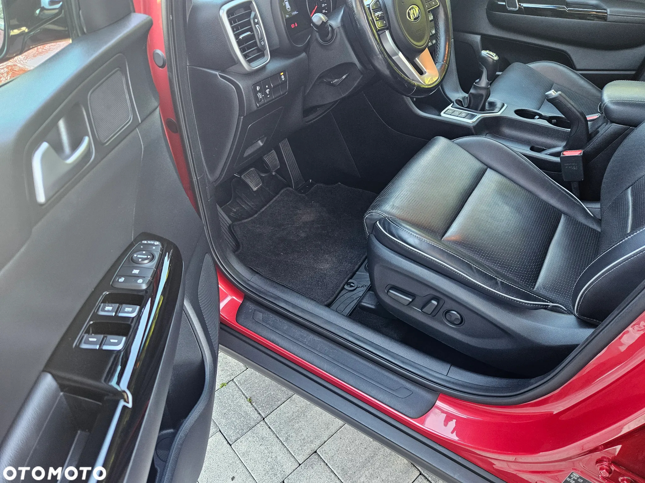 Kia Sportage 1.6 CRDI AWD GT LINE - 9