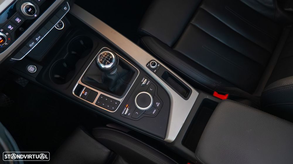 Audi A4 Avant 2.0 TDI Advance - 17