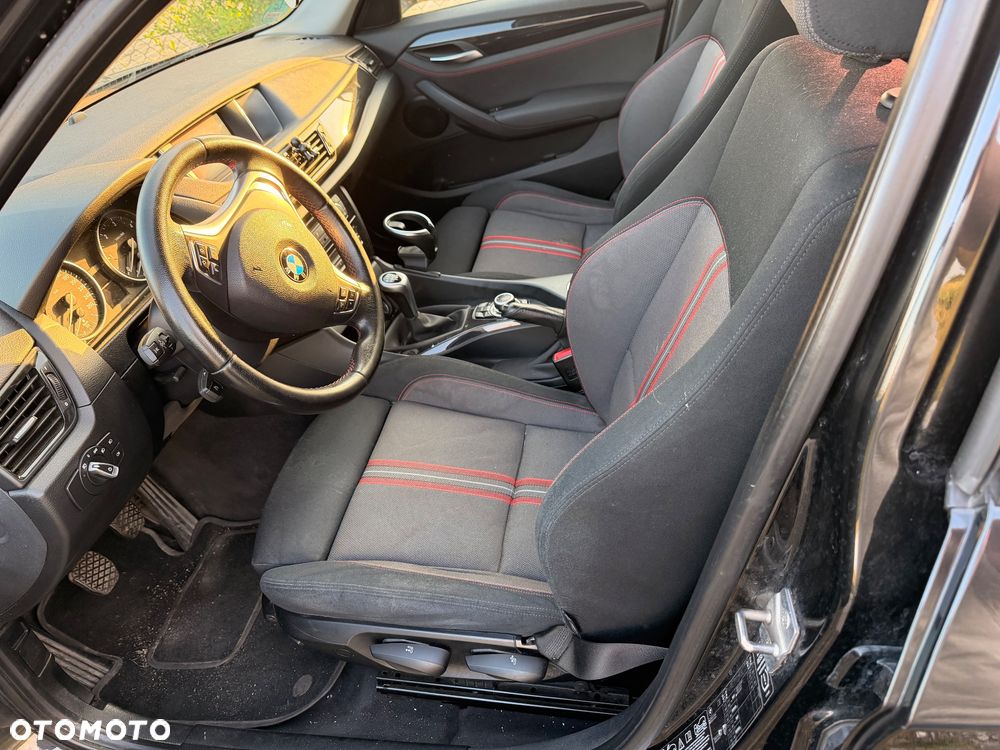 BMW X1 xDrive18d Sport Line - 6