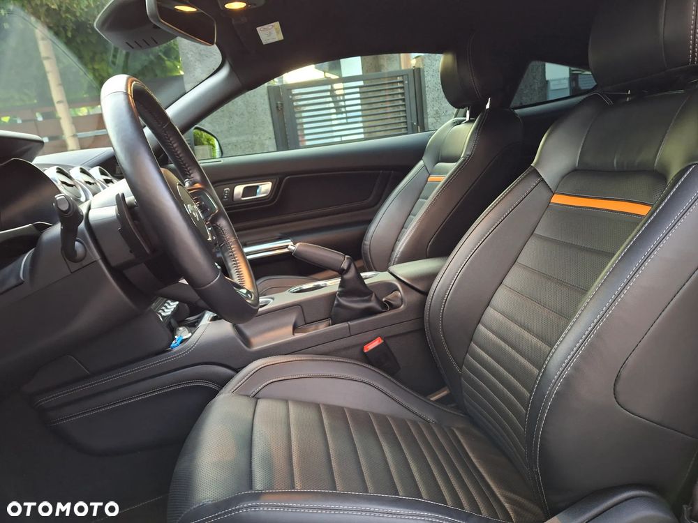 Ford Mustang - 13